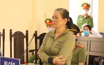 Phạt 4 năm tù người đánh đập, xúc phân đổ lên đầu mẹ ruột