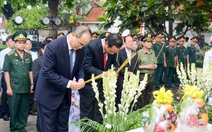 Lãnh đạo TP.HCM dâng hương tưởng niệm cố Chủ tịch nước, đại tướng Lê Đức Anh