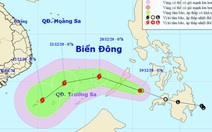 Áp thấp nhiệt đới áp sát Biển Đông, có thể gây gió giật cấp 11 khi thành bão