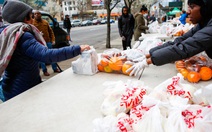 'Ngân hàng thực phẩm' cứu trợ người nghèo giữa tâm dịch New York