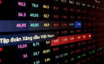 Cổ phiếu xăng dầu giảm sâu, VN-Index rớt hơn 26 điểm