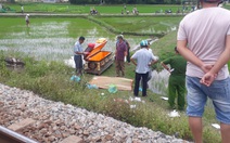 Nằm trên đường ray, một người đàn ông bị tàu hỏa tông chết