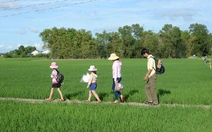 Tuổi già hiu quạnh chốn quê