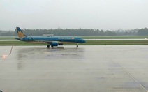 Vietnam Airlines hủy hàng chục chuyến bay vì bão số 13