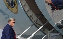 Ông Trump sẽ chia tay Nhà Trắng với 21 phát đại bác, ngồi Air Force One lần cuối?