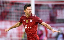 Lewandowski lại ghi bàn giúp Bayern duy trì ngôi đầu