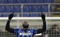 Lukaku rực sáng đưa Inter Milan lên đầu bảng