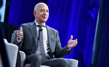 Tỉ phú Bezos sắp rời chức CEO Amazon