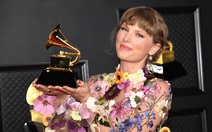 Thắng lớn ở Grammy, 'công chúa' Taylor Swift vươn lên tầm huyền thoại