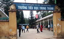 Quả đồi cạnh trường học sạt lở, chuyển thầy trò tới nơi an toàn