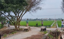 Phát hiện người đàn ông chết trong tư thế treo cổ bằng dải khăn tang