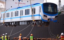 Thêm 2 đoàn tàu metro số 1 cập cảng Khánh Hội