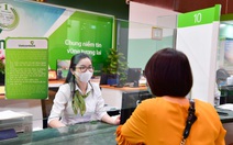 Vietcombank giảm hàng loạt các loại phí dịch vụ hỗ trợ khách hàng