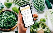 'Đi chợ' qua app, quẹo lựa rau củ, thịt, cá tươi sống... giao tận nơi