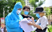 TP.HCM hỗ trợ chỗ ở và tiêm vắc xin cho người nước ngoài gặp khó khăn