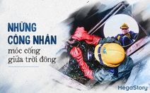 Những công nhân móc cống giữa trời đông