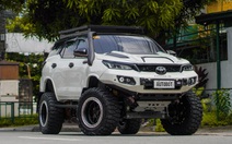 Toyota Fortuner độ hầm hố, biến thành ‘quái vật offroad’, ghế như siêu xe