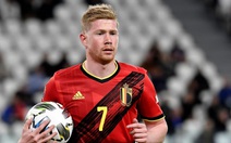 Báo Bỉ: ‘Ai đó có thể đánh thức Kevin De Bruyne được không?’