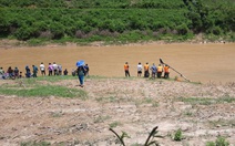 Lật thuyền chở 5 người, mới tìm thấy thi thể 1 cháu nhỏ, còn 4 người mất tích