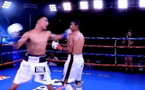 Võ sĩ 'non kinh nghiệm' bị đối thủ vờ chạm găng hạ knock-out