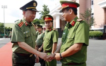 Ngăn chặn biểu hiện 'tự diễn biến', 'tự chuyển hóa' trong cán bộ, đảng viên Công an nhân dân