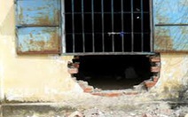 Trốn khỏi nhà tạm giữ vì… nhớ vợ?