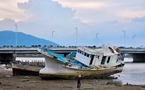 'Nghĩa địa' tàu đắm ở Nha Trang gây nhức mắt