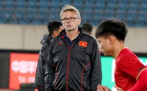 HLV Troussier: 'Tuyển Trung Quốc không vượt trội tuyển Việt Nam'