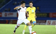 Hạ Thanh Hóa, Bình Dương vẫn đứng đầu V-League