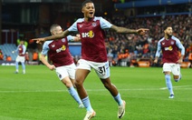 Aston Villa chờ Man United 'tặng quà'