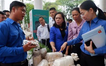 Tay ngang làm 'ông trùm' phôi nấm