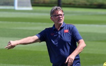 HLV Philippe Troussier: 'U22 Việt Nam sẽ giải quyết từng trận'