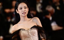 Jennie tỏa sáng trên thảm đỏ Cannes 2023