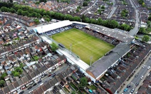 Lạ lùng tân binh Luton Town