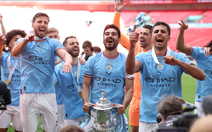 Thủ quân Gundogan của Man City bị thiếu huy chương FA Cup