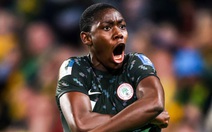 Oshoala - nữ hoàng bóng đá châu Phi