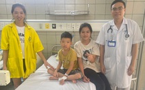 Câu chuyện kỳ diệu: Chị 11 tuổi cứu em trai đuối nước bằng kỹ năng học ở trường