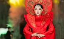 Nhà thiết kế Thạch Linh nói gì khi mời TikToker giả gái, mặc áo dài bị chỉ trích?