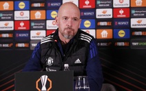 HLV Ten Hag đáp trả lời khiêu khích của 'Người đặc biệt' Mourinho