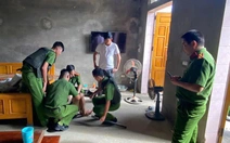 Giải cứu bé trai 5 tuổi bị thanh niên tâm thần đưa lên tầng 2 cố thủ