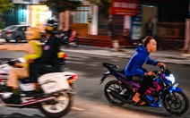 Cảnh sát quây rào truy bắt xuyên đêm, 'quái xế' tháo chạy bất thành