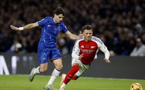 Hòa Chelsea, Arsenal vẫn chưa biết mùi chiến thắng