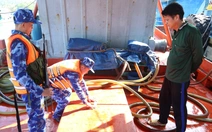 Bắt giữ tàu cá vận chuyển 60.000 lít dầu DO trái phép trên vùng biển Tây Nam