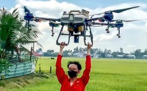 Nghịch dại với drone