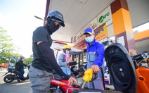 Giá xăng RON 92 giảm 3 đồng, RON 95 tăng 33 đồng/lít