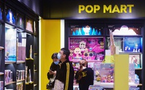 Pop Mart lập kỳ tích: Cổ phiếu tăng 368%, vươn tầm quốc tế với 'túi mù'