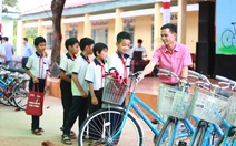 Trao 200 học bổng 'Gieo mầm tri thức'