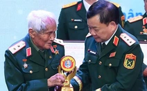 Trung tướng Nguyễn Quốc Thước nhận vinh danh tấm gương bình dị mà cao quý