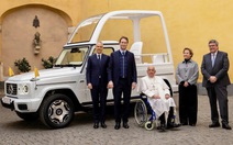 Mercedes-Benz G-Class điện tặng Giáo hoàng: Popemobile mạnh nhất lịch sử?