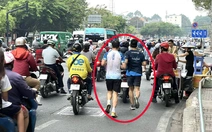 Biết nguy hiểm, sao vẫn chen chân chạy bộ dưới lòng đường?